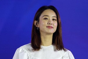 王一博与赵丽颖合作细节揭秘：眼神深情引热议