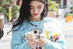 鞠婧祎穿假货被扒？明星穿高仿背后真相揭秘