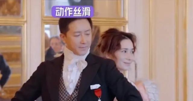 卢靖姗回应提问