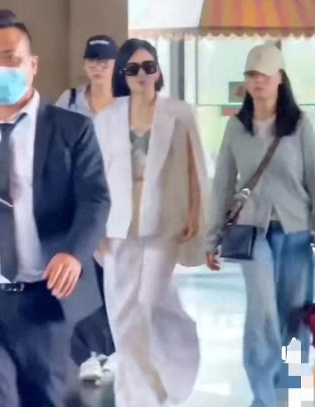 浪姐6姐姐们上班照